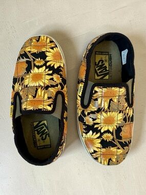 Vans Soft Shoes in Black & Yellow Floral Print
